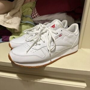 Reebok Women’s Tennis Shoes Sneakers size 8